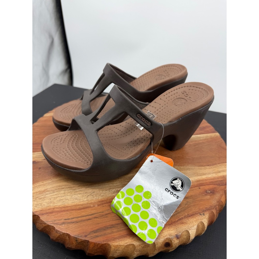 Crocs Cyprus II Heel Sandal Womens 8 Espresso Bronze Strappy Platform Slide